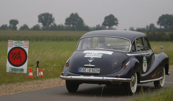 Hamburg-Berlin-Klassik im BMW 502